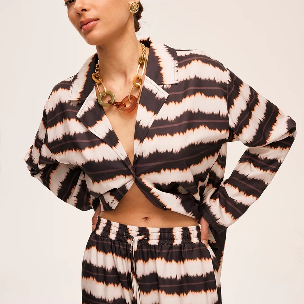 Commense Black and White Patterned Set